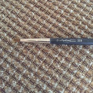 Never used Mac 209 brush