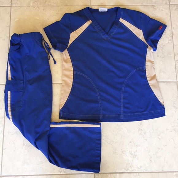 Reina scrub pair in blue and tan