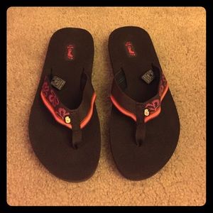 Brown Teva mush sandals