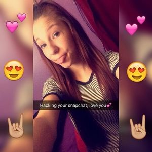 Meet your Posher, Kayla