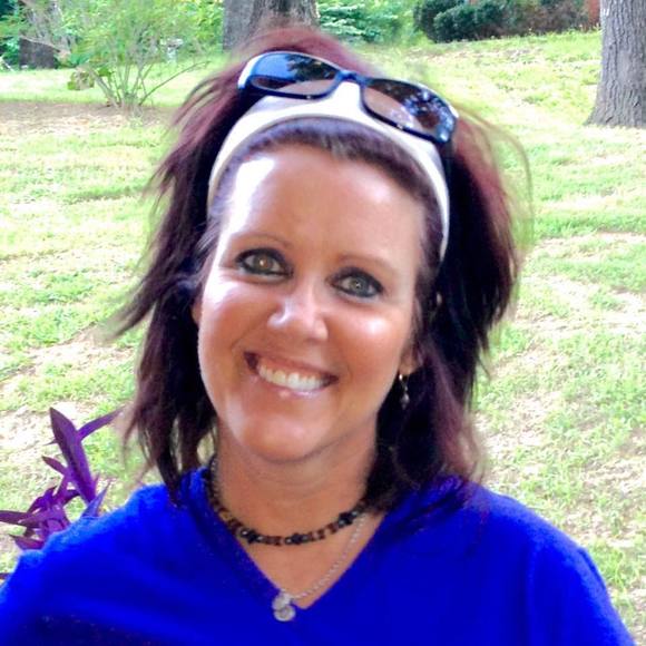 Meet your Posher, Angie