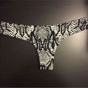 Midori Knox Whale Tale Bottoms