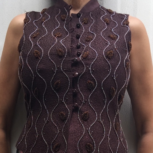 TAHARI vintage Burgundy 100% silk beaded vest , 4 - Picture 1 of 4