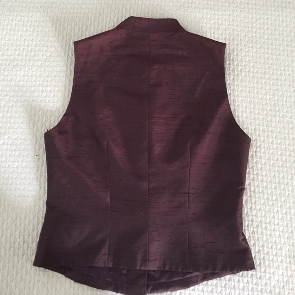 TAHARI vintage Burgundy 100% silk beaded vest , 4 - Picture 3 of 4