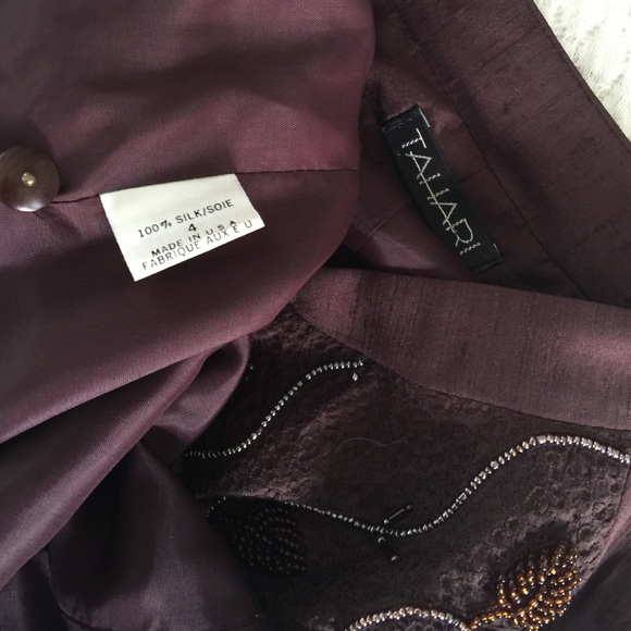 TAHARI vintage Burgundy 100% silk beaded vest , 4 - Picture 4 of 4