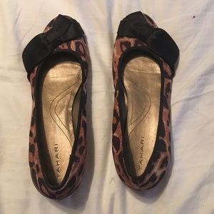 Leopard flats