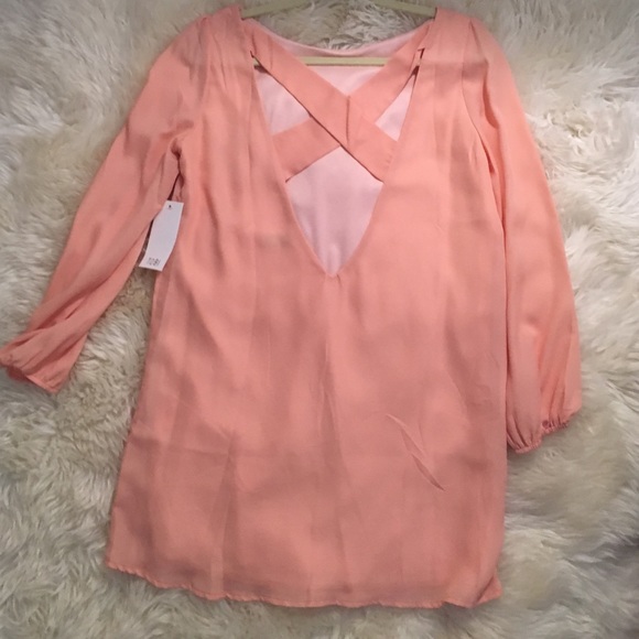 🔴SOLD🔴WT Tobi Dress in Peach - Picture 2 of 3