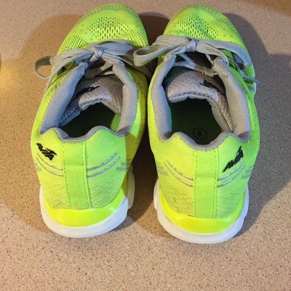 Shoes - Picture 3 of 4