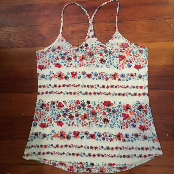 Urban outfitters S/P floral top - Picture 2 of 3