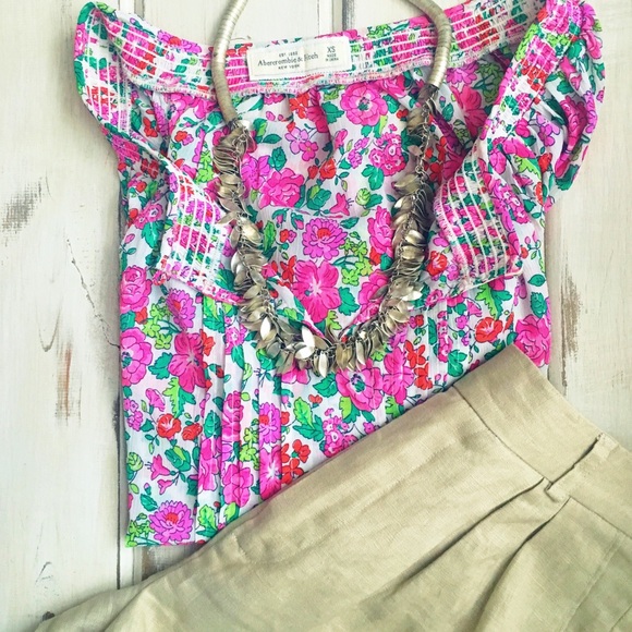 ❌DONATED❌ A&F | Floral Boho Top - Picture 2 of 4