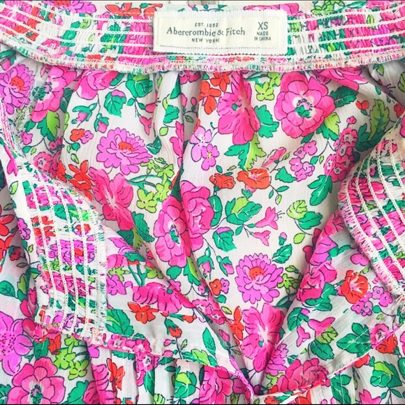 ❌DONATED❌ A&F | Floral Boho Top - Picture 4 of 4