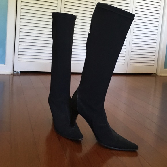 Boots - Picture 3 of 4