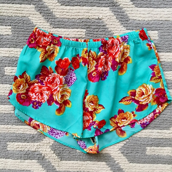 Floral Print high waisted Flowy Shorts
