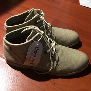 New worn bear paw booties