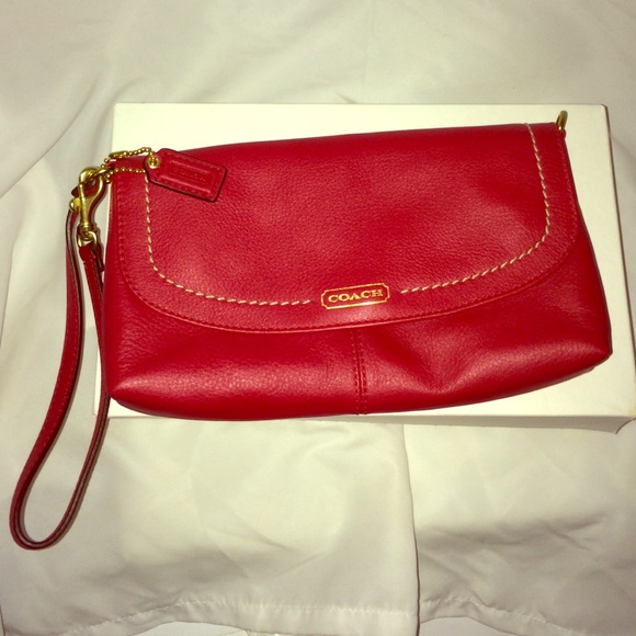 MAKE AN OFFER Coach Parker leather flap wristlet