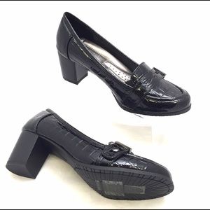 Pierre Dumas Valerie-2 Block Heels in New Tan