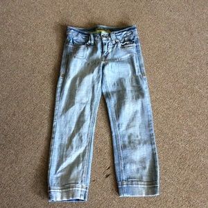 Light blue Capri jeans
