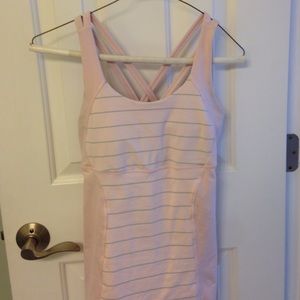 Lululemon workout tank
