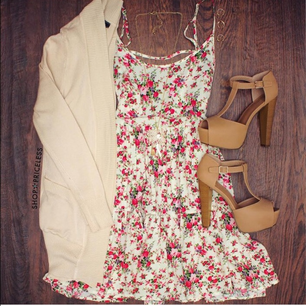 FLASH SALE Tiered babydoll dress