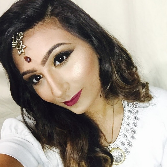 Meet your Posher, Roshni