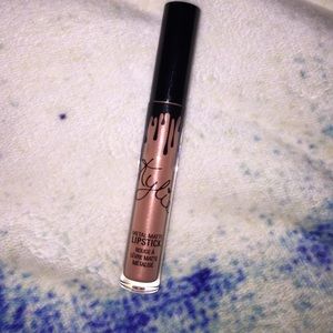 Kylie Cosmetic lip kit