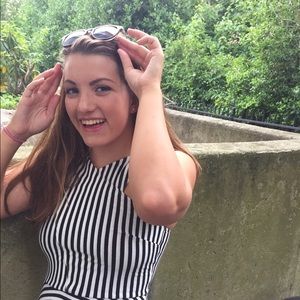 Meet your Posher, Lauren