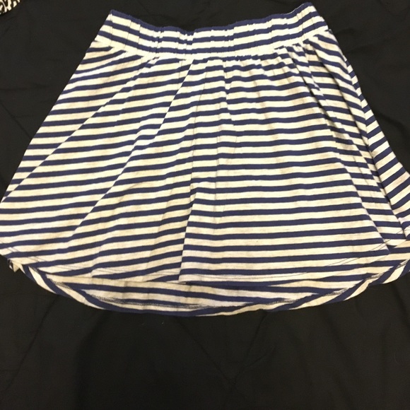 Stripped Skirt - Picture 3 of 3