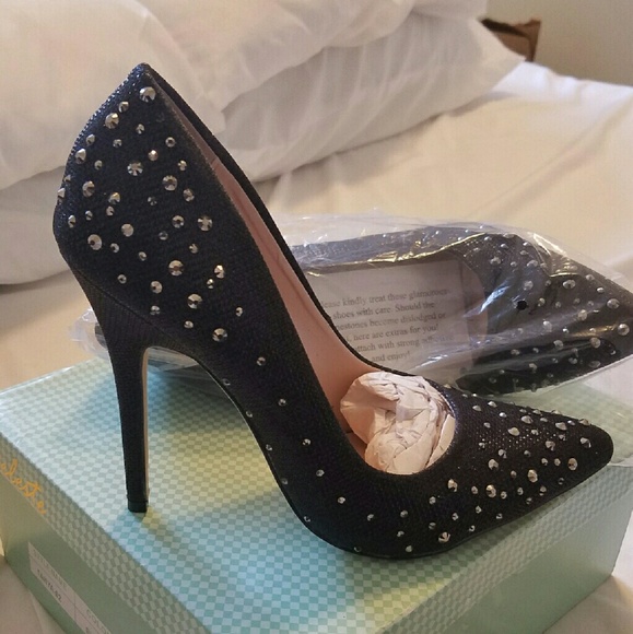 Studded pumps