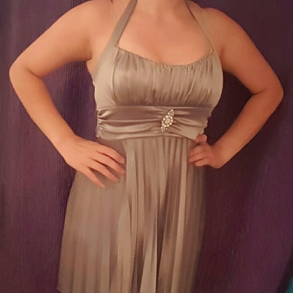 Silver homecoming/cocktail dress - Picture 2 of 3