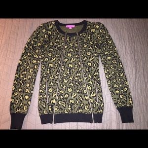 Sweater cardigan leopard print