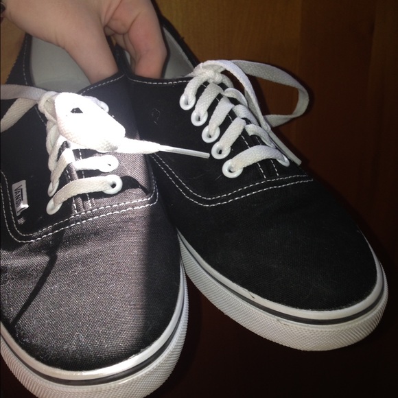 NWOT Authentic Lo Pro Vans