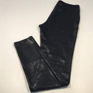 Hue Black Leather Look Leggings Size Med