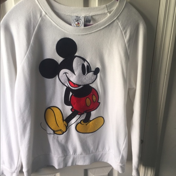 Crew neck
