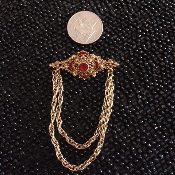 VINTAGE BROOCH, Red Enamel, red rhinestone - Picture 4 of 4