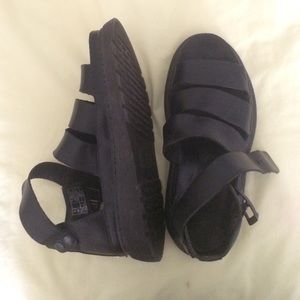 Dr. Martens Clarissa Sandal