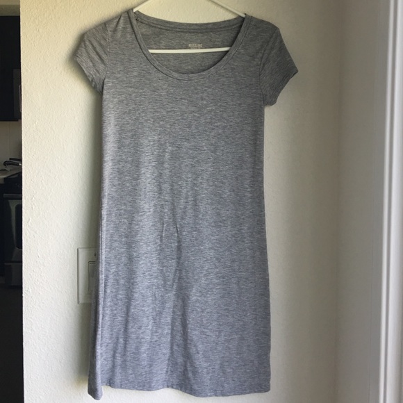 ❌SOLD❌Fitted T-shirt dress