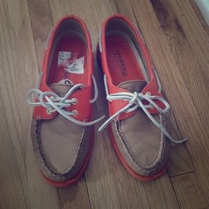 ❗️Last Chance❗️Sperry Orange & Tan loafers