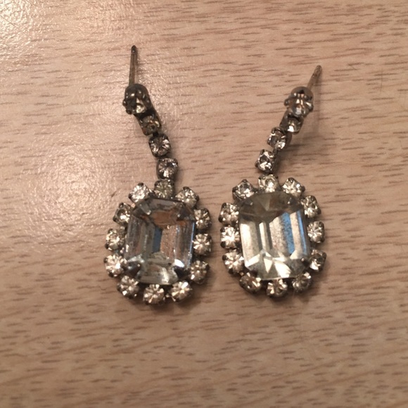 Dressy earrings