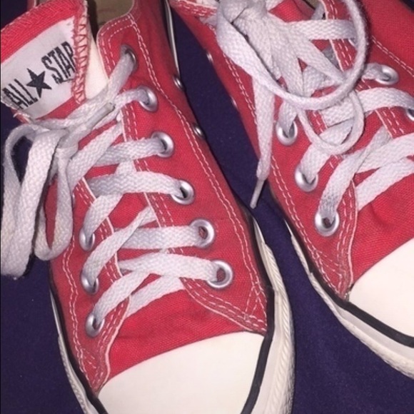 Red Converses - Picture 1 of 1