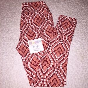 Lularoe leggings winding dots OS