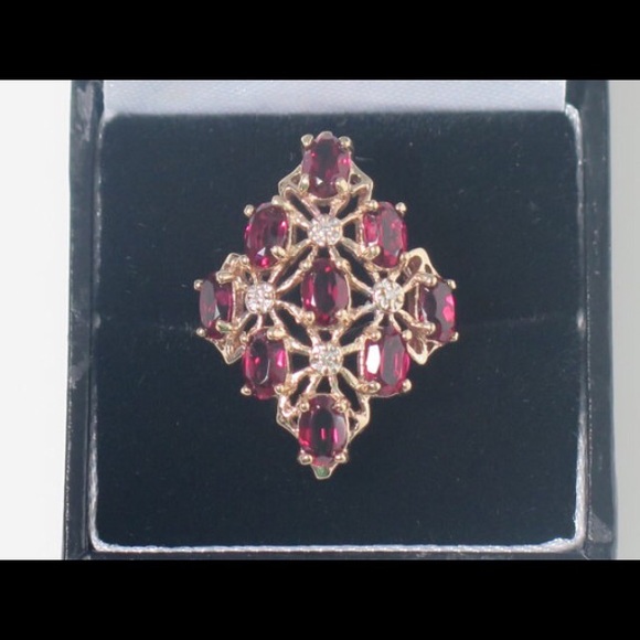 10k Yellow Gold Diamond & Ruby Women's Ring