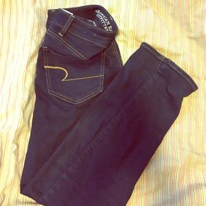 American Eagle Dark wash Skinny Jeans