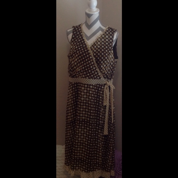 Really cute JONATHAN MARTIN DRESS