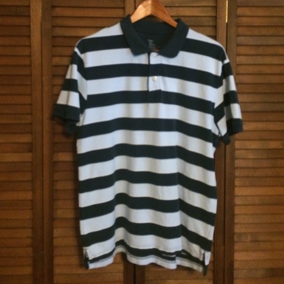 Gap polo size L