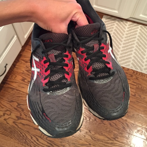 Nike Other - Mens ASICS running shoes. DONATING TOMORROW
