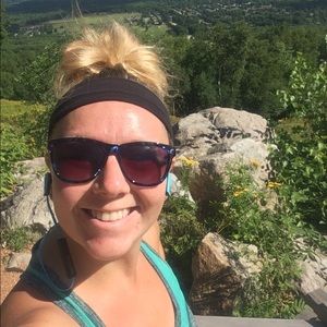 Meet your Posher, Jena