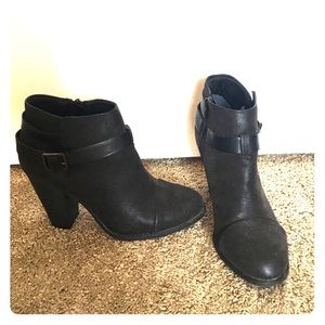 LC Lauren Conrad Black Booties