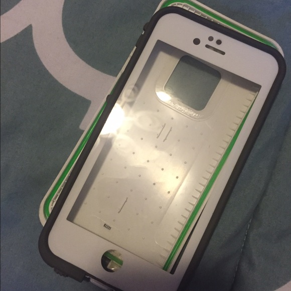iPhone 6/6S lifeproof case
