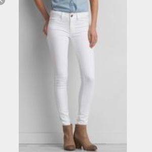 American Eagle White Studded Skinny Jeans Size 6