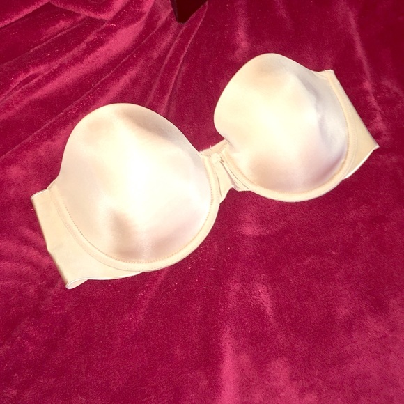 Simply Strapless 36D Bra!! Victoria's Secret!!